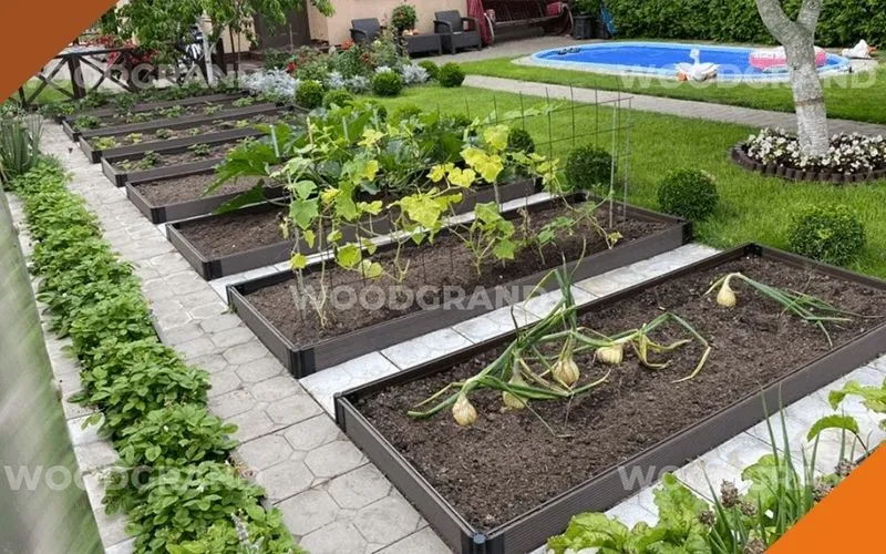 Грядка из ДПК - дань моде или выбор практичного садовода?